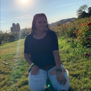 Meet your Posher, Makayla